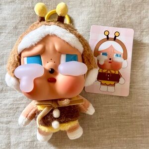 Pop Mart Crybaby Crying Again - I'll Bring You A Flower